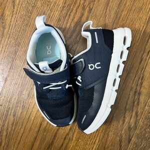 On Running Kids Sneakers - Navy and Gray